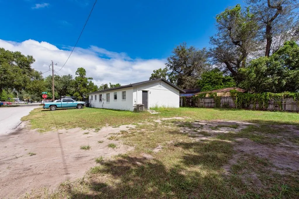 1407 E 99TH AVE