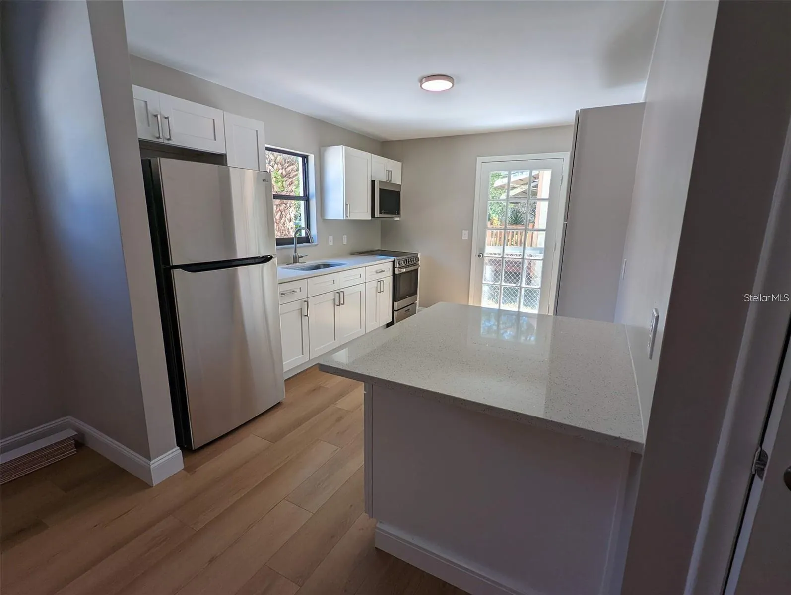 1920 SPRINGTIME AVE