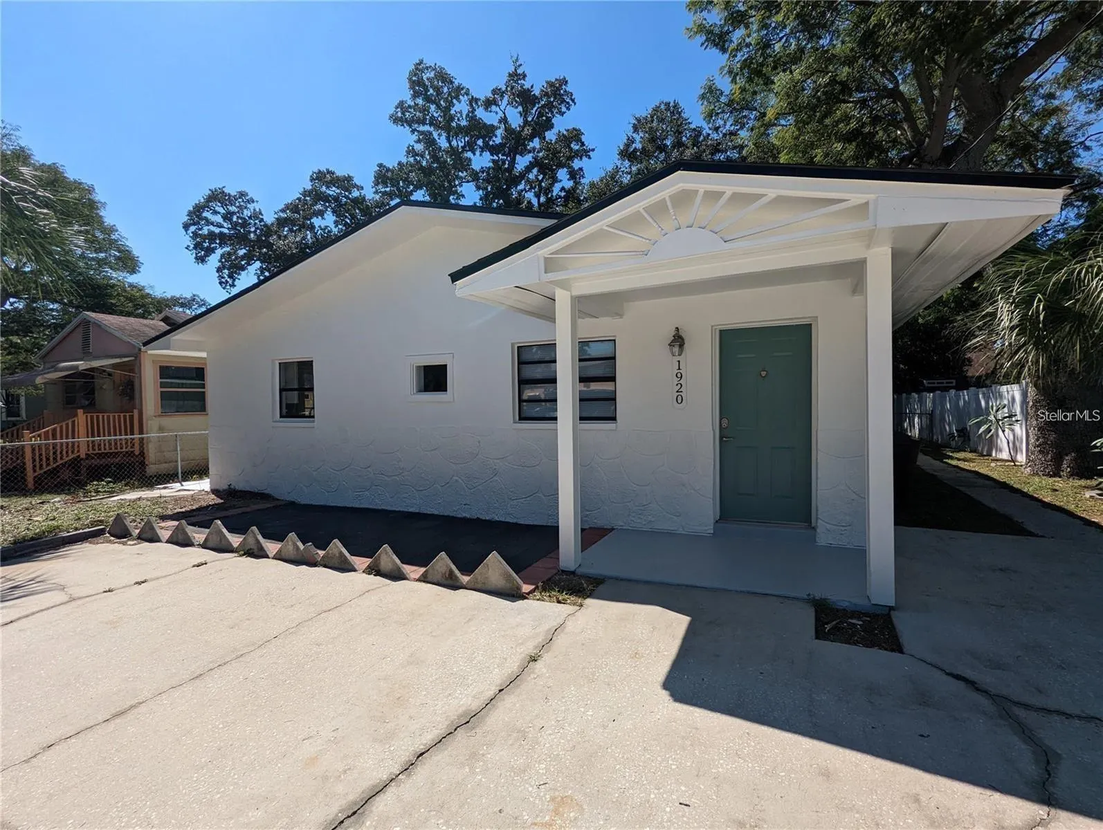 1920 SPRINGTIME AVE
