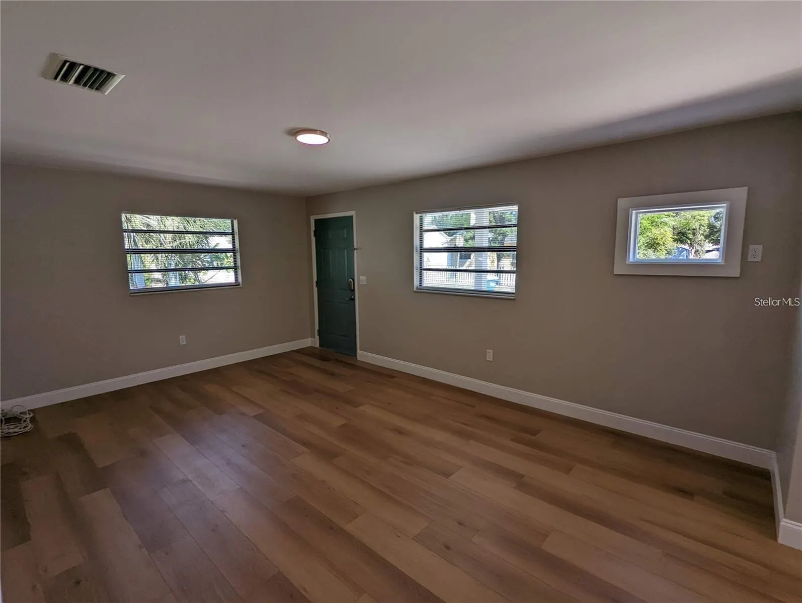 1920 SPRINGTIME AVE