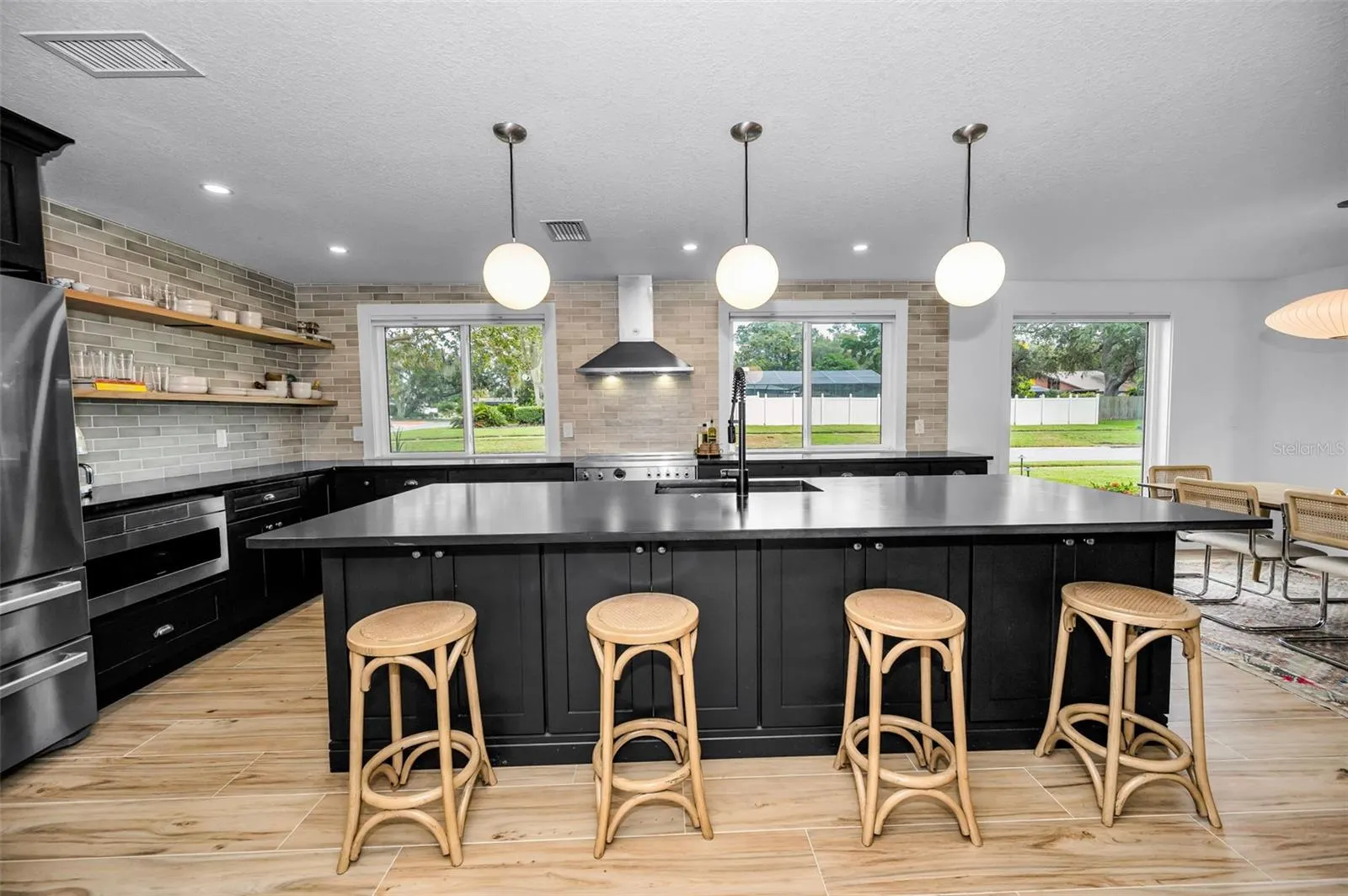 2024 NUGGET DR