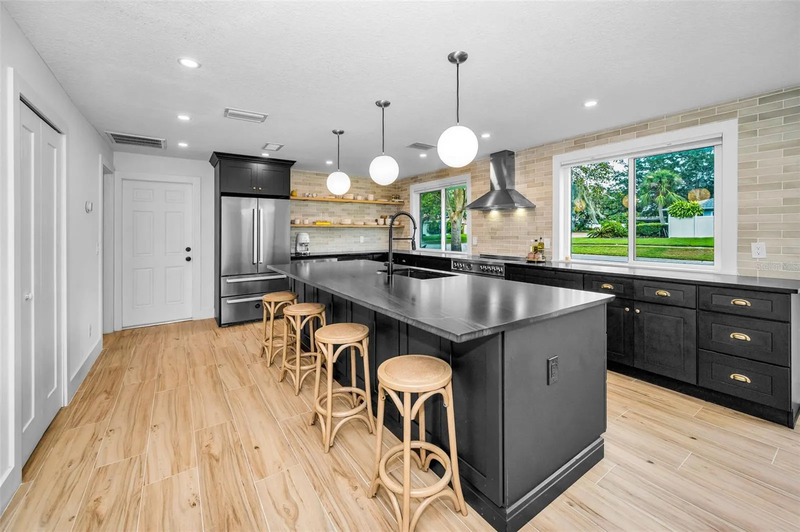 2024 NUGGET DR