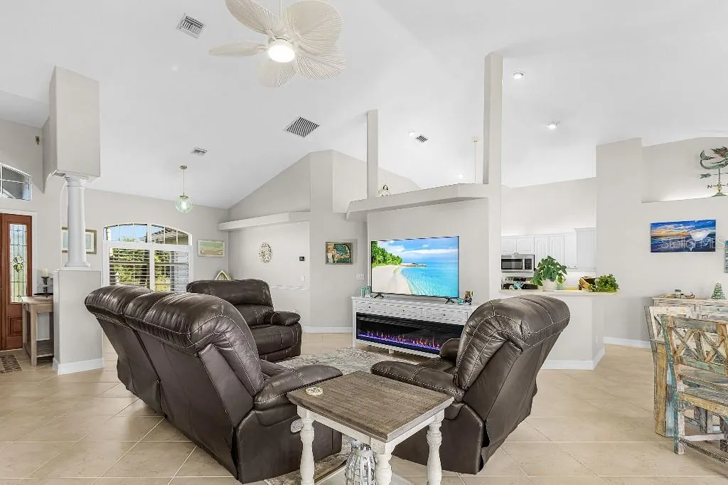 15626 MEACHAM CIR