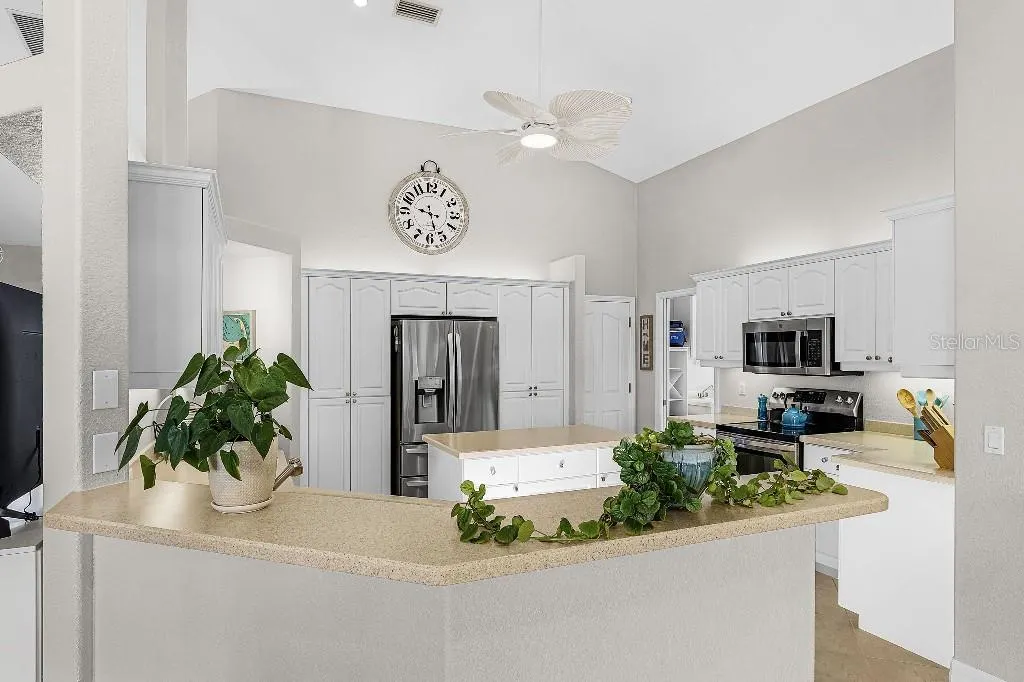 15626 MEACHAM CIR