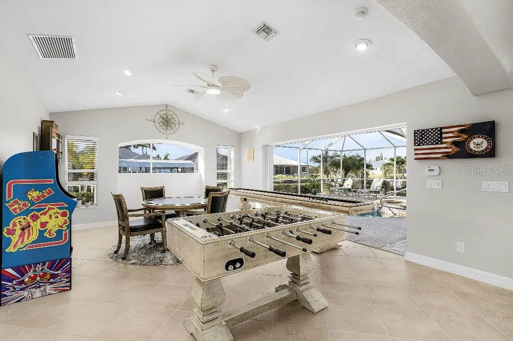15626 MEACHAM CIR