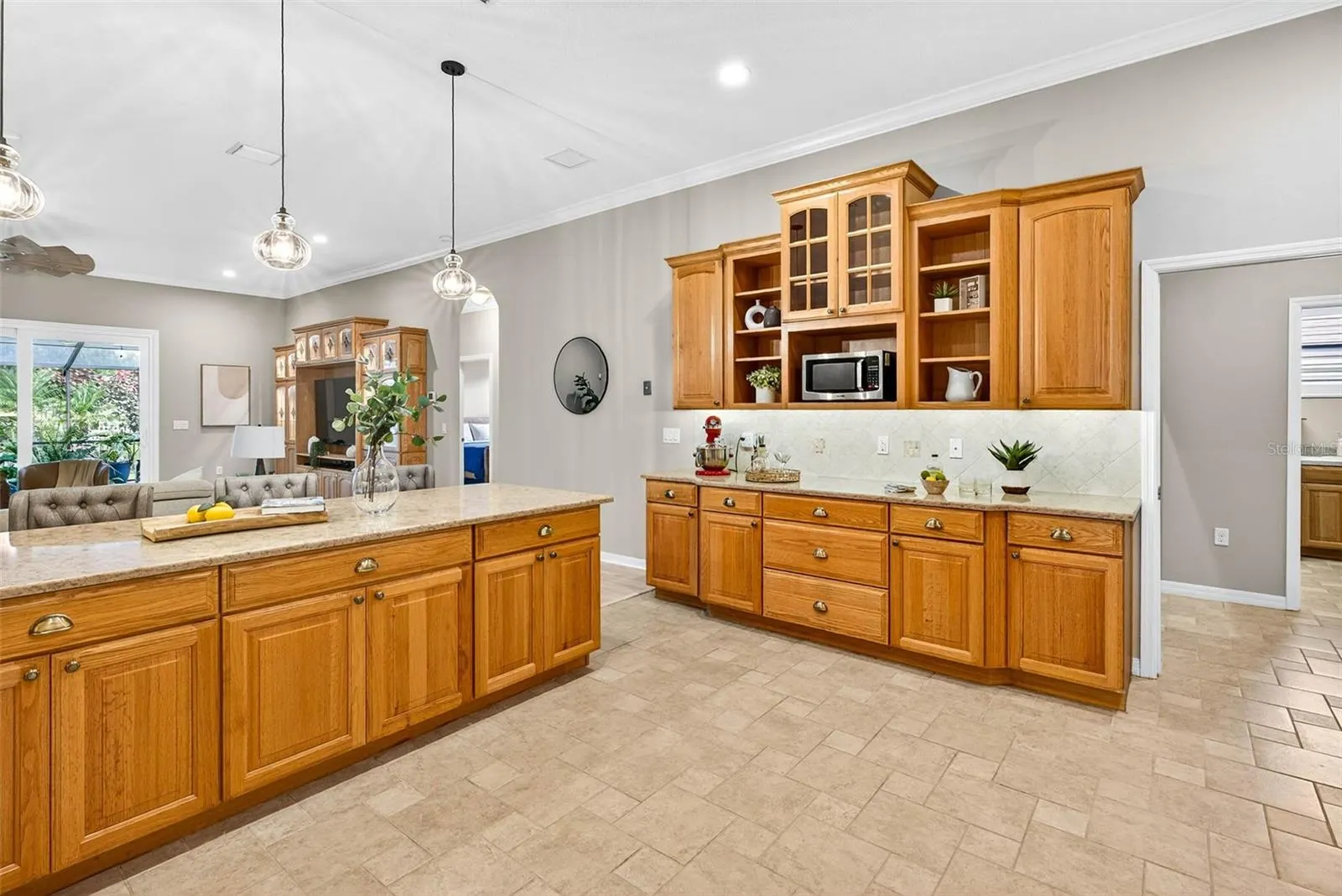 3420 GRAYCLIFF LN