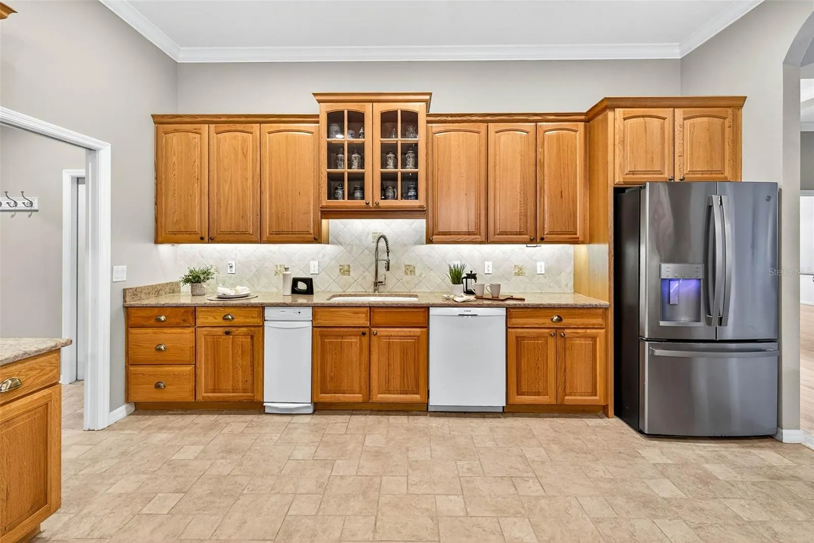 3420 GRAYCLIFF LN