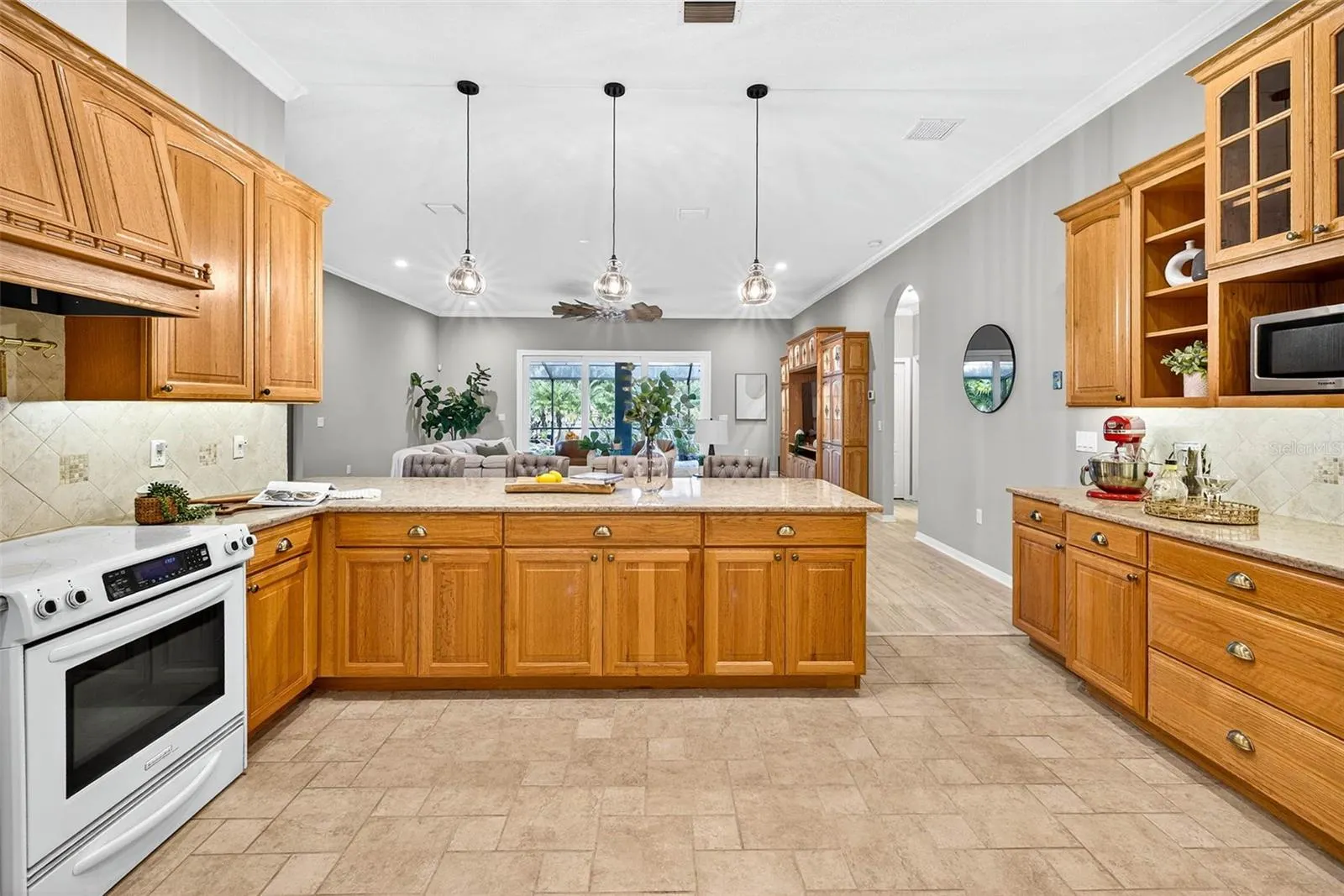 3420 GRAYCLIFF LN