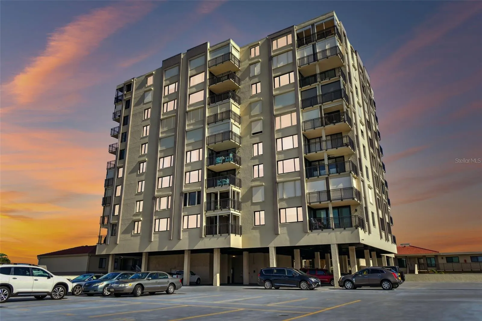 6372 PALMA DEL MAR BLVD S #605, #605