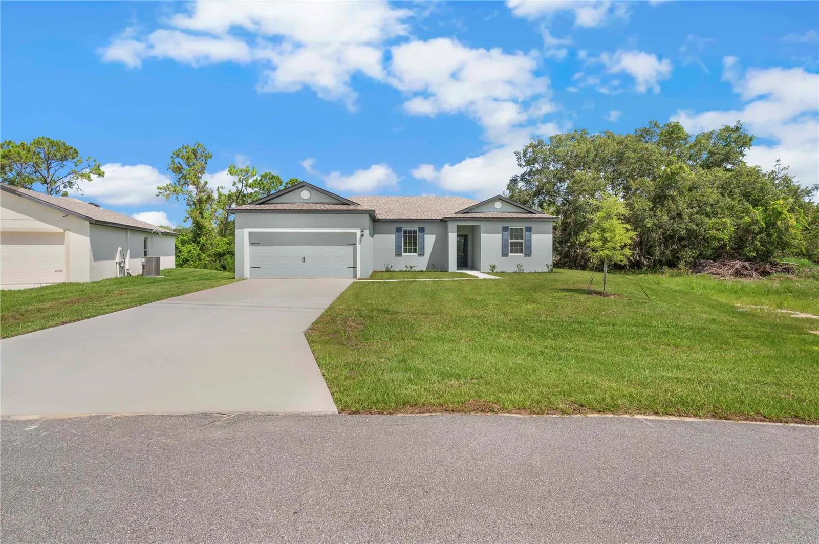 380 AMBERJACK CT