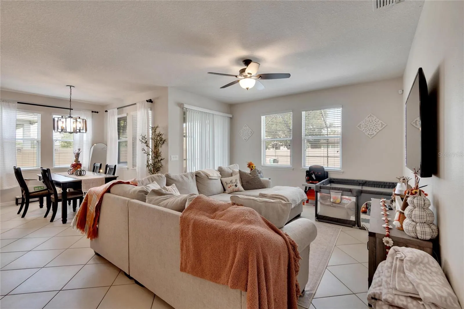 11135 SPRING POINT CIR