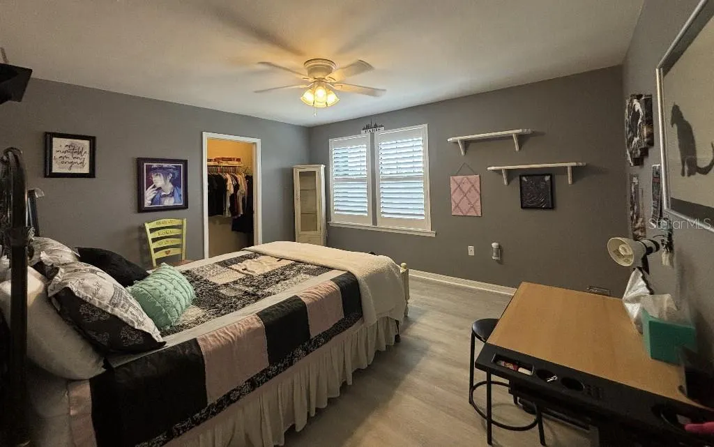 2409 CARNATION CT