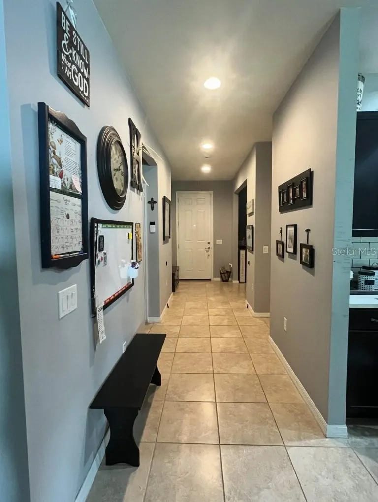 2409 CARNATION CT