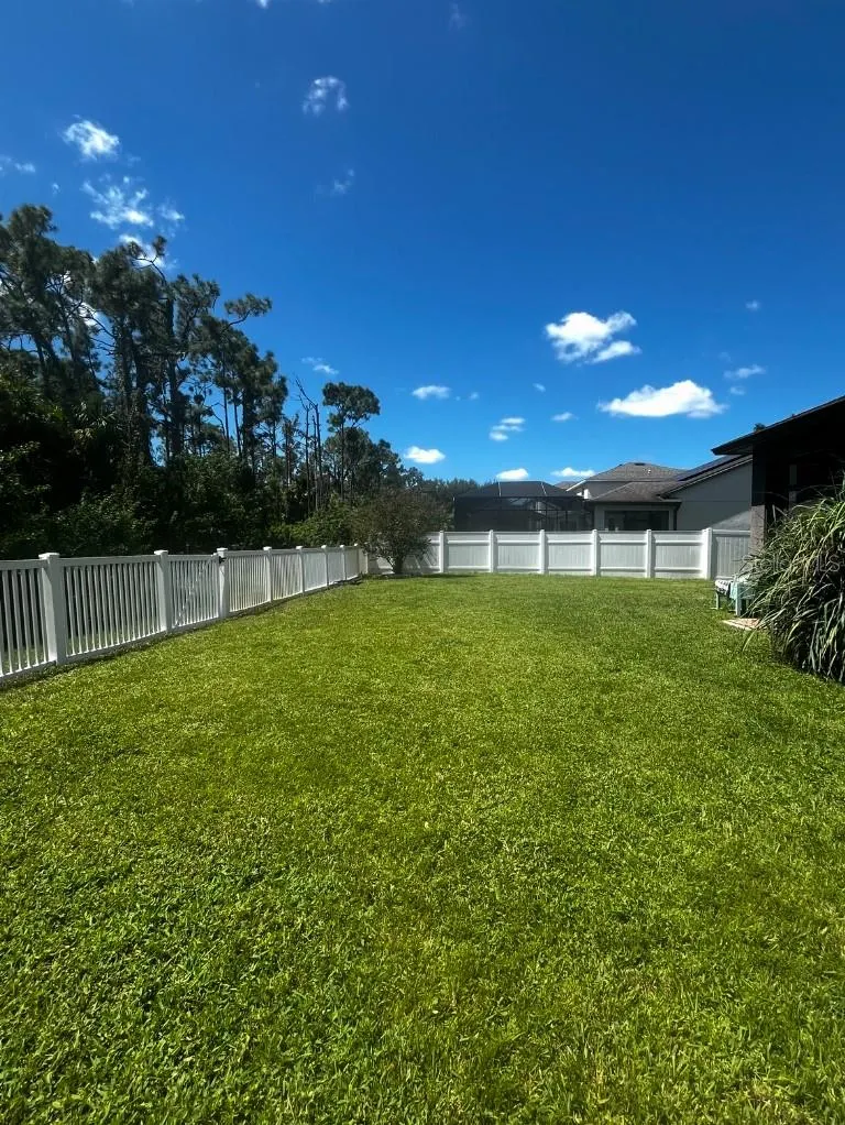 2409 CARNATION CT