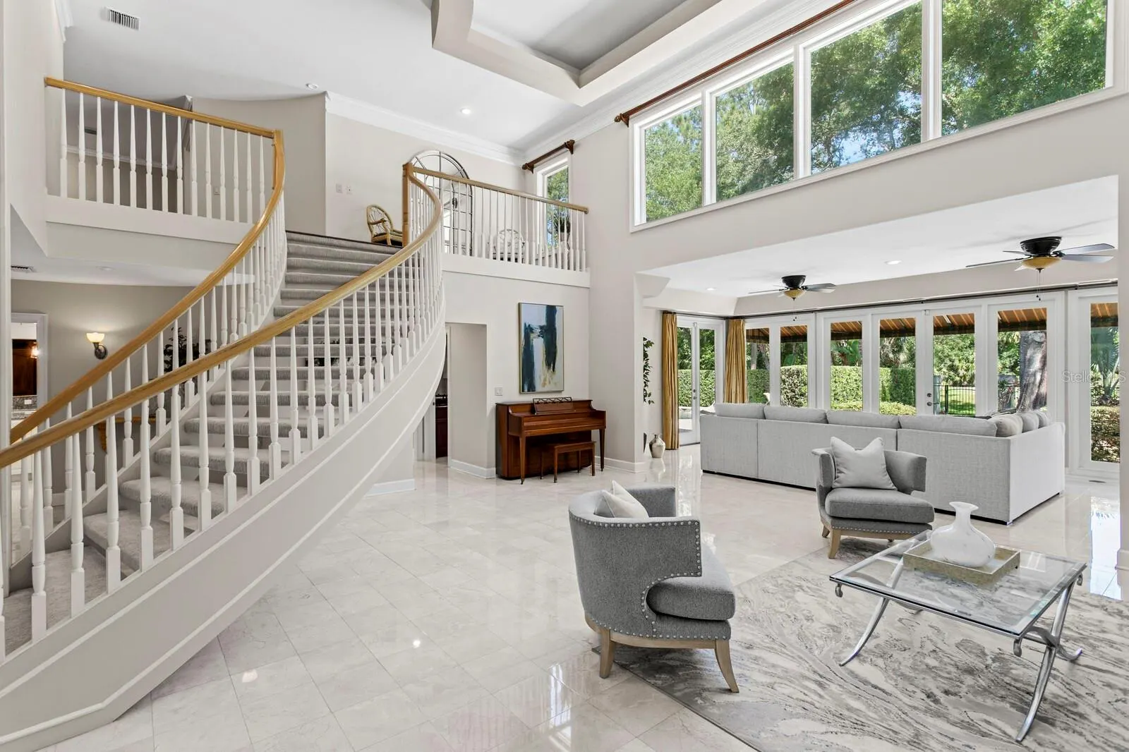 6352 W MACLAURIN DR