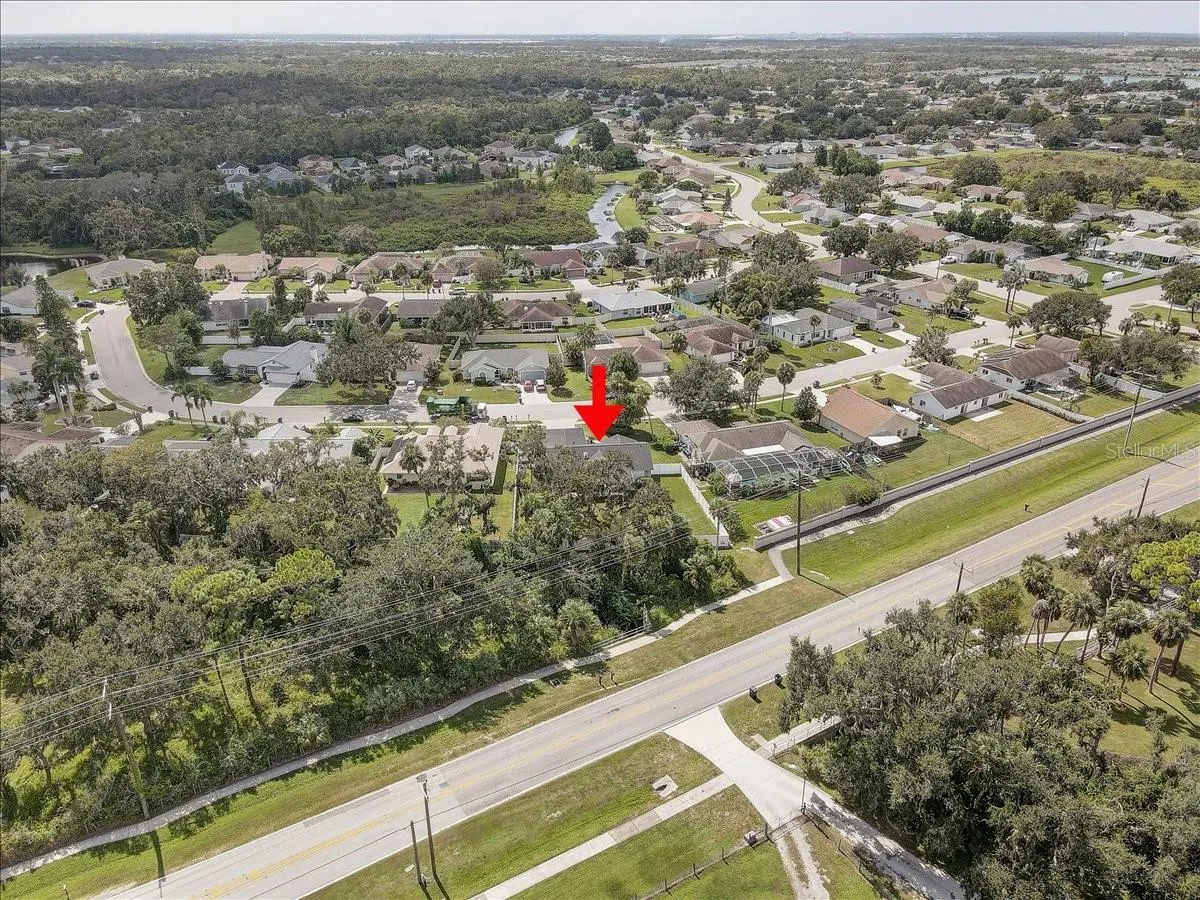 6814 67TH STREET CIR E