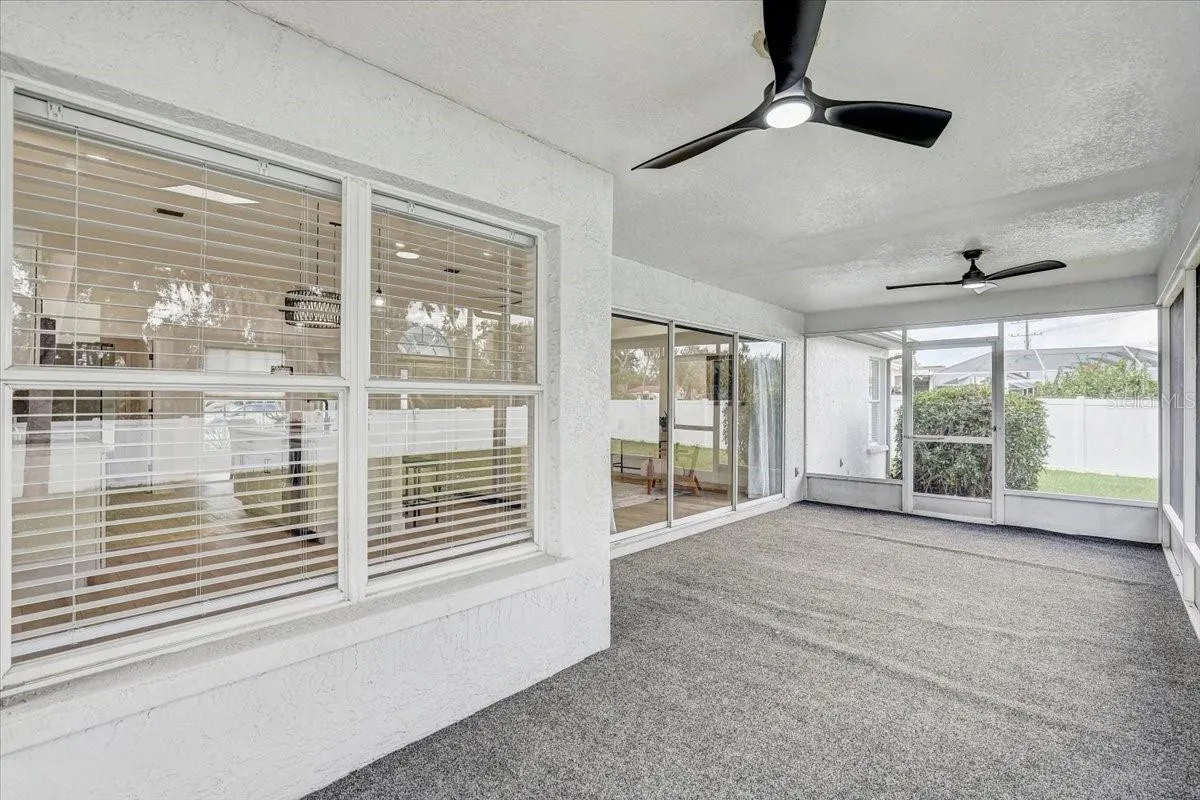 6814 67TH STREET CIR E