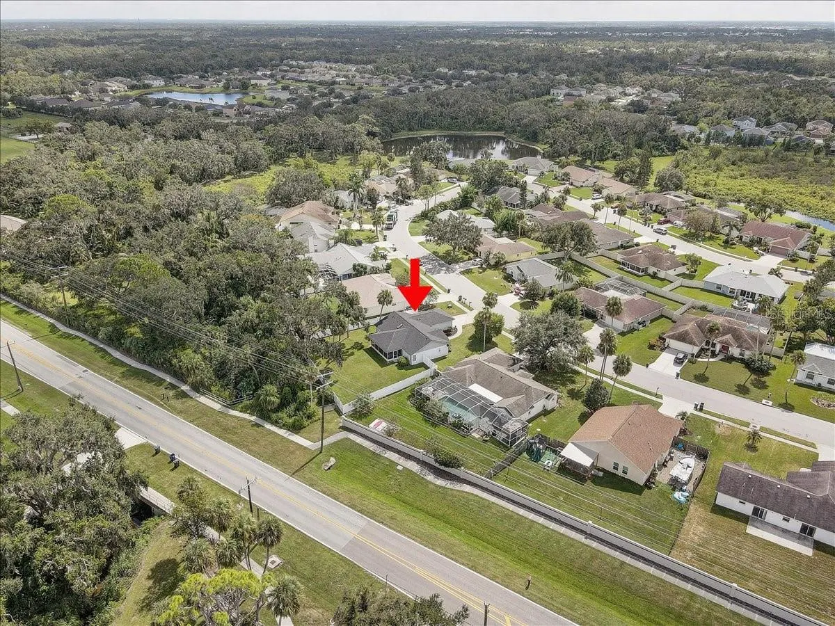 6814 67TH STREET CIR E
