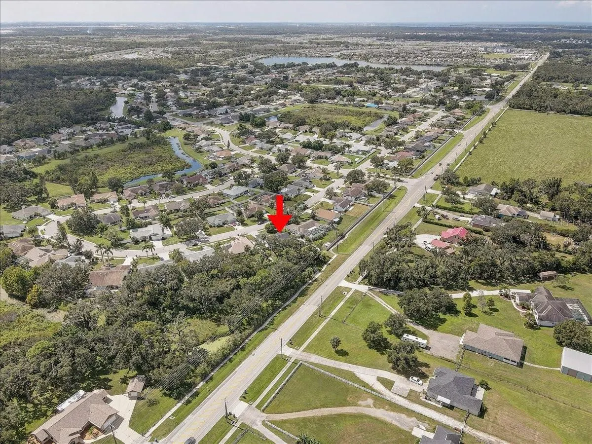 6814 67TH STREET CIR E