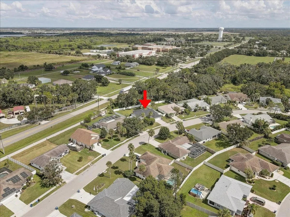 6814 67TH STREET CIR E