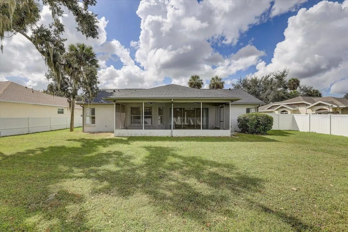 6814 67TH STREET CIR E