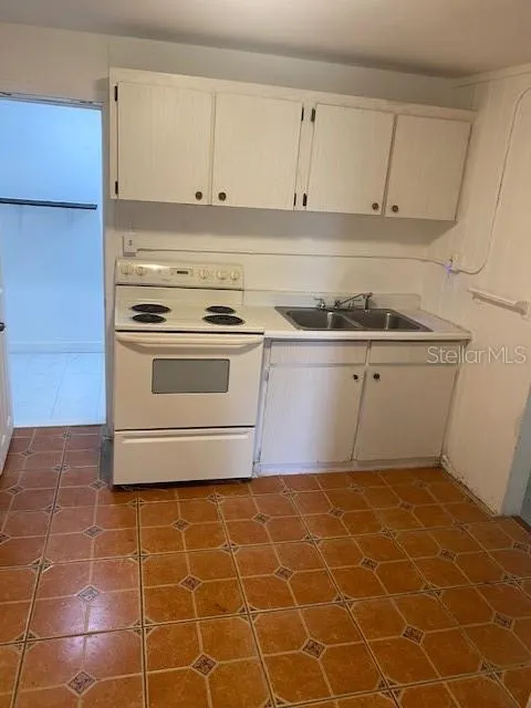 1045 E LAKE PARKER DR #1045, #1045
