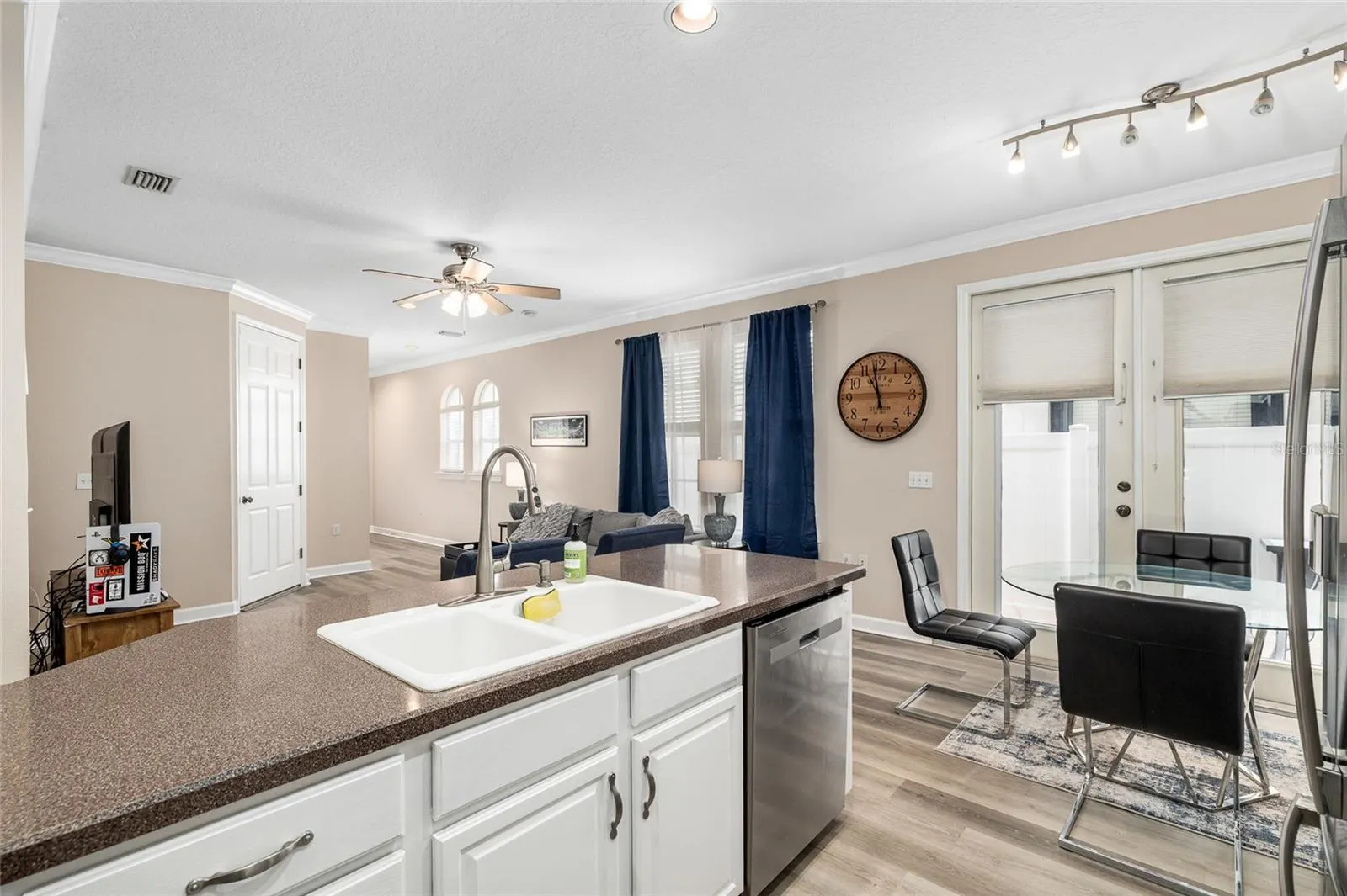 104 S MOODY AVE #3, #3