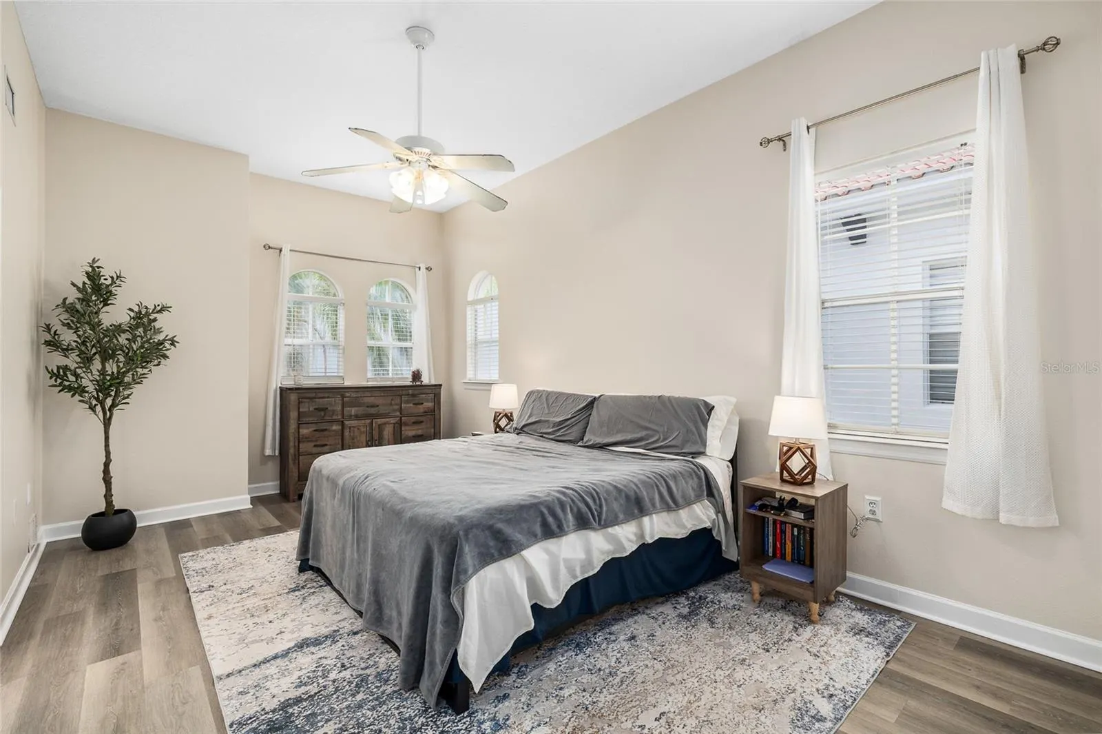 104 S MOODY AVE #3, #3