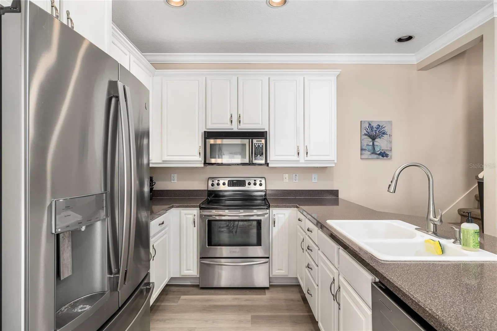104 S MOODY AVE #3, #3