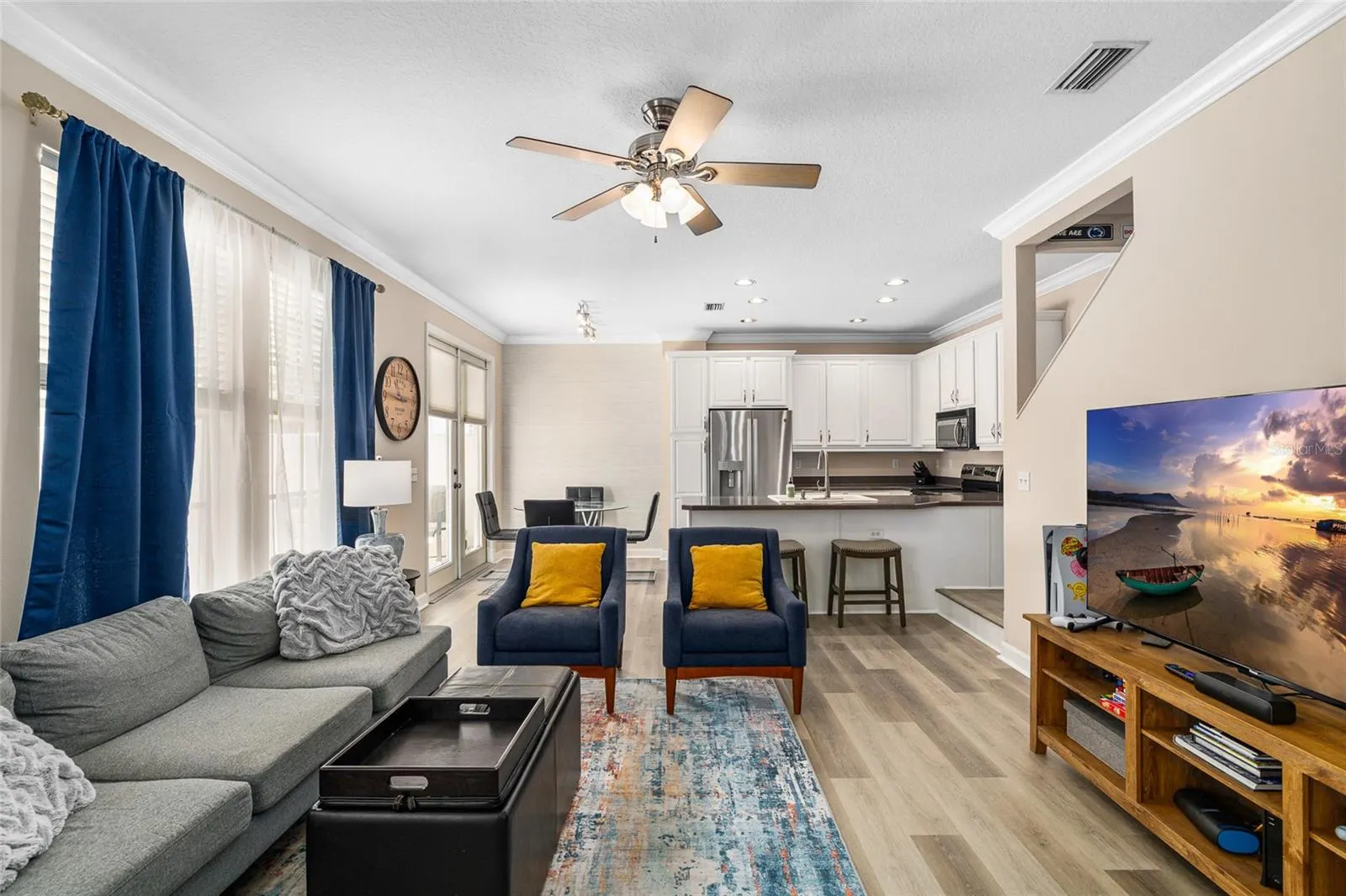 104 S MOODY AVE #3, #3
