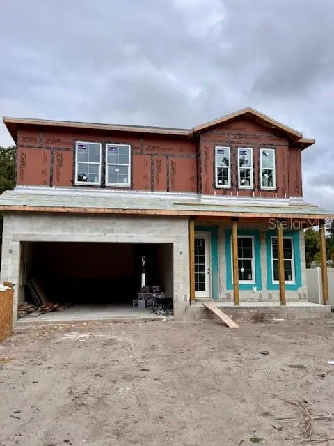 2815 W LEILA AVE