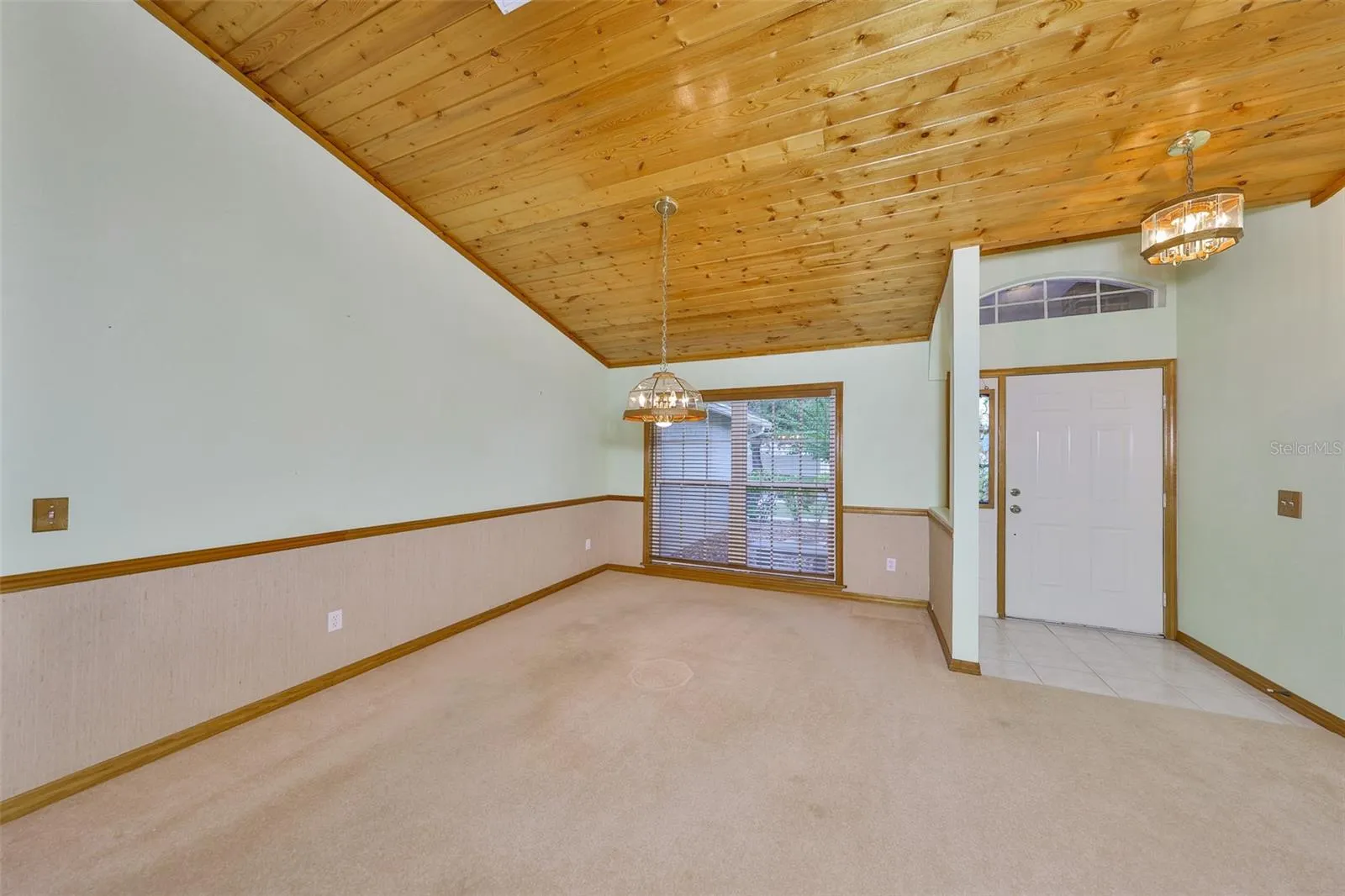 7412 MINT JULEP DR