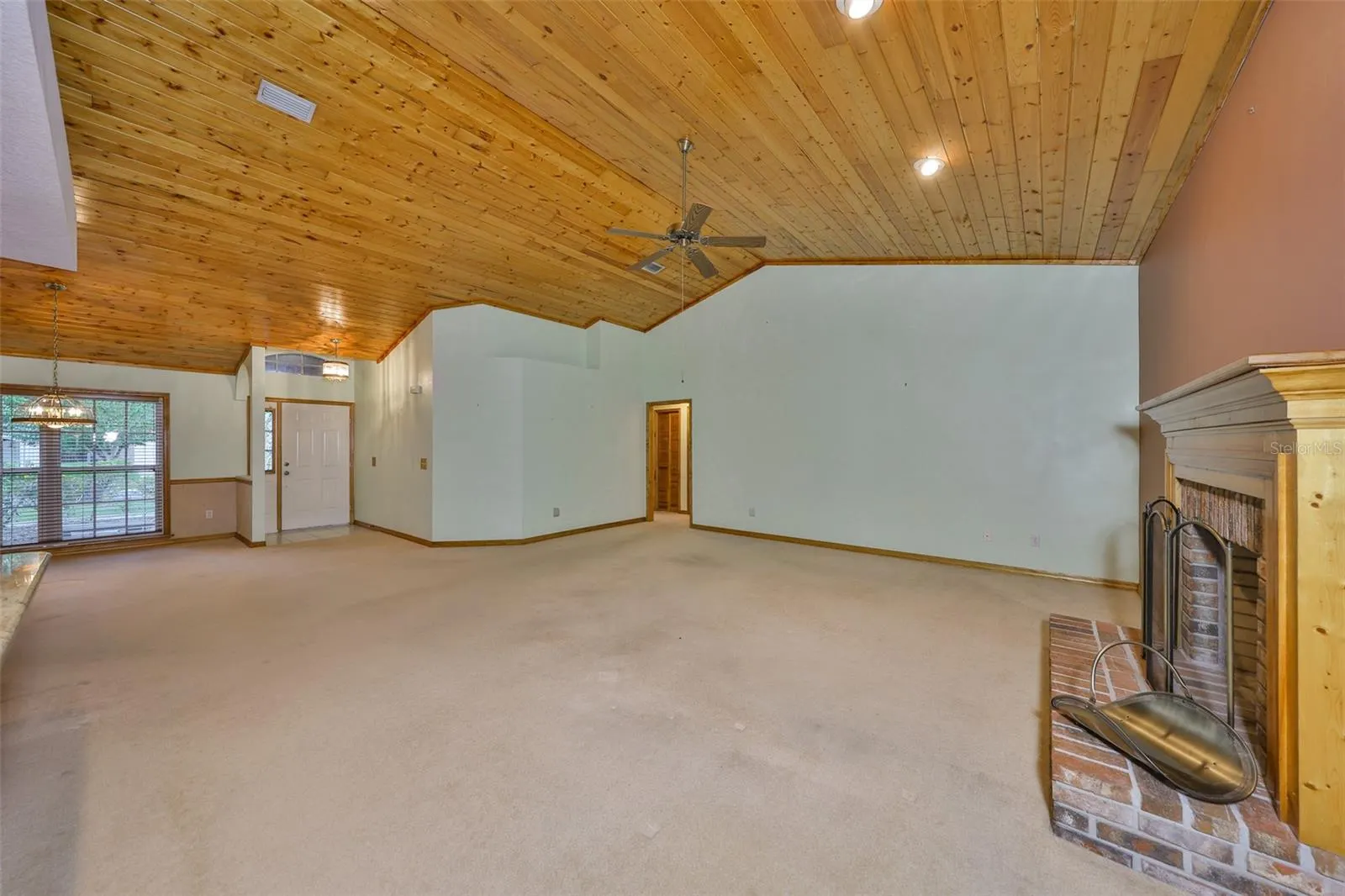 7412 MINT JULEP DR