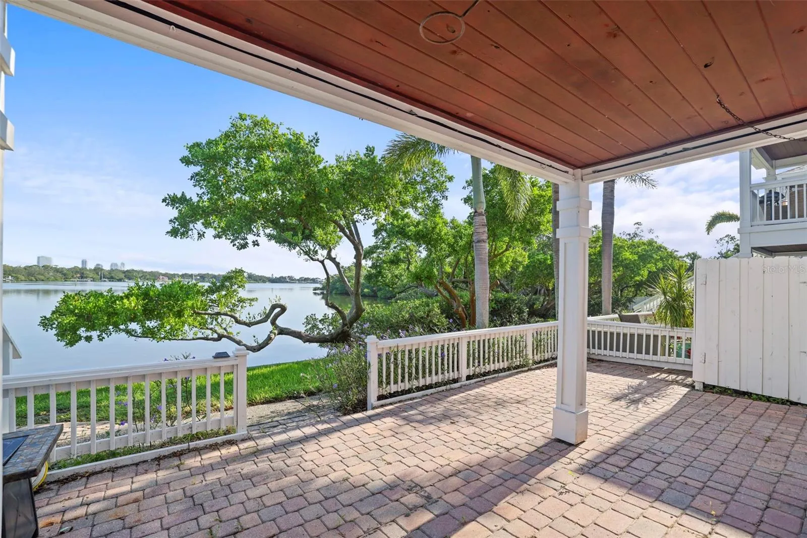 247 POMPANO DR SE #B, #B