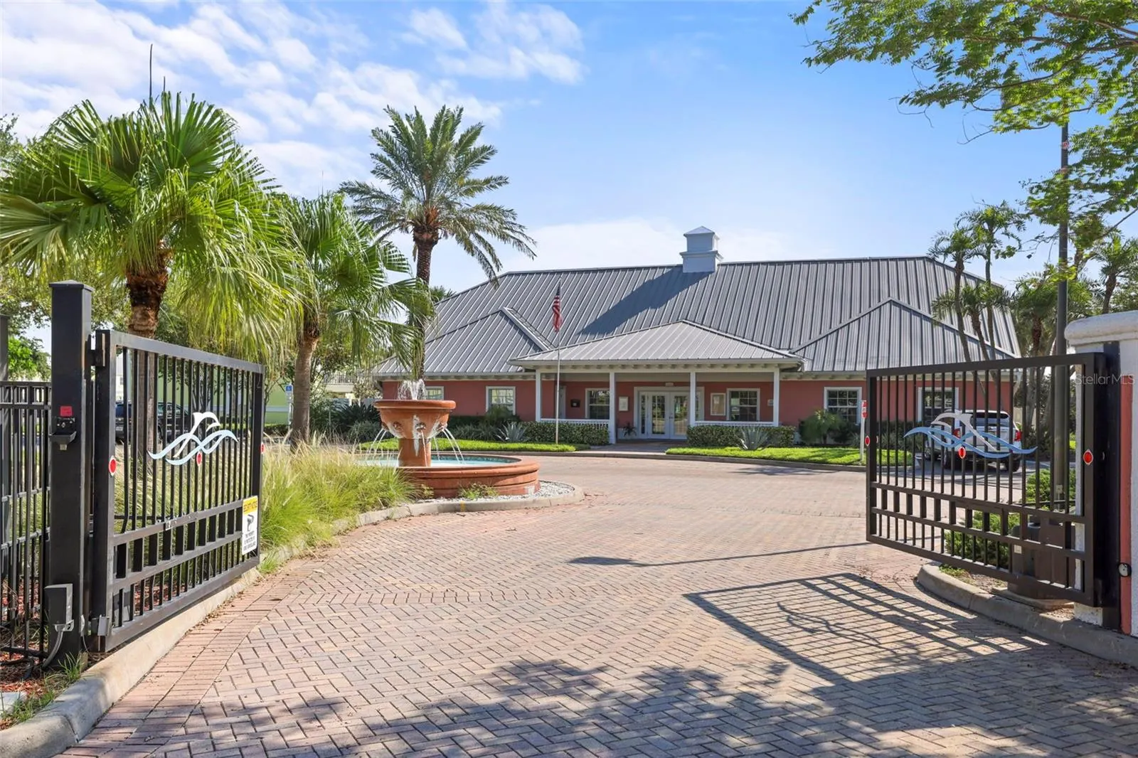 247 POMPANO DR SE #B, #B