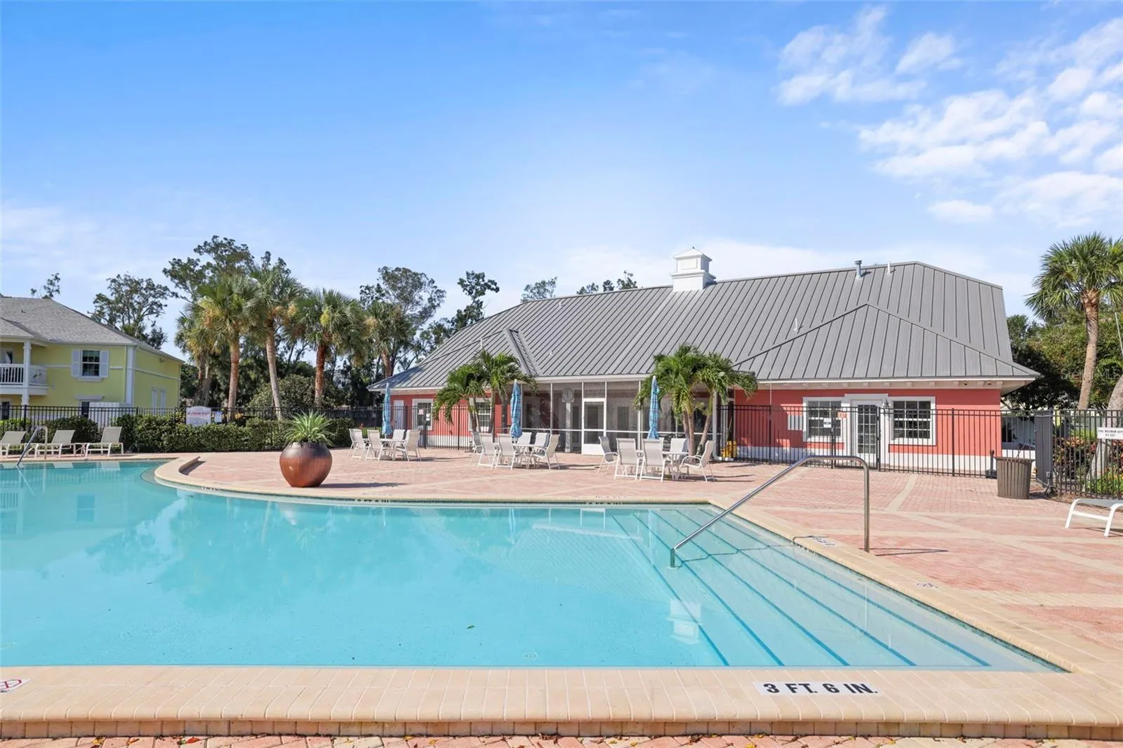 247 POMPANO DR SE #B, #B