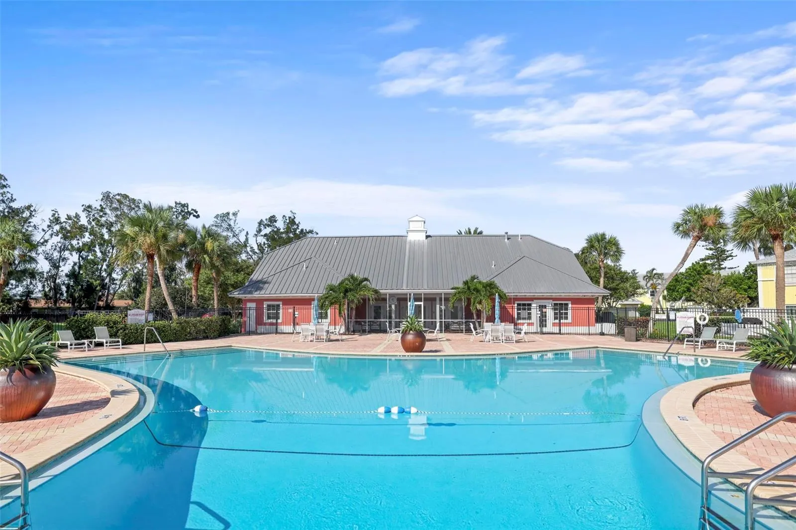 247 POMPANO DR SE #B, #B