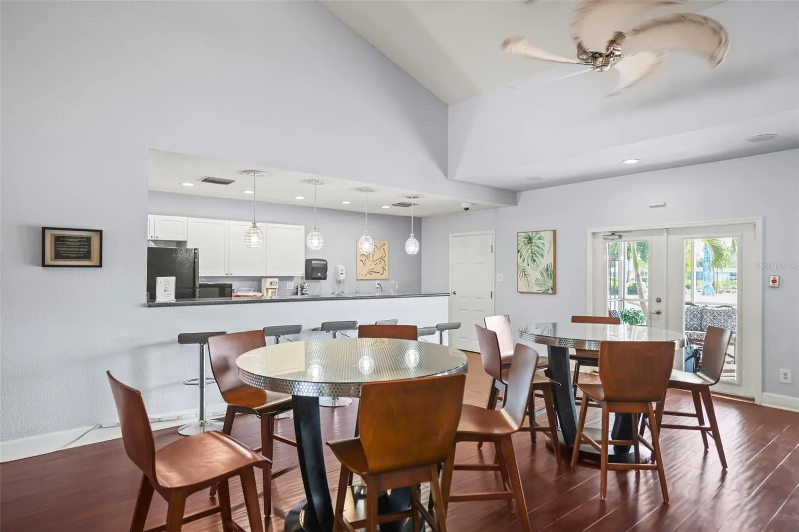 247 POMPANO DR SE #B, #B