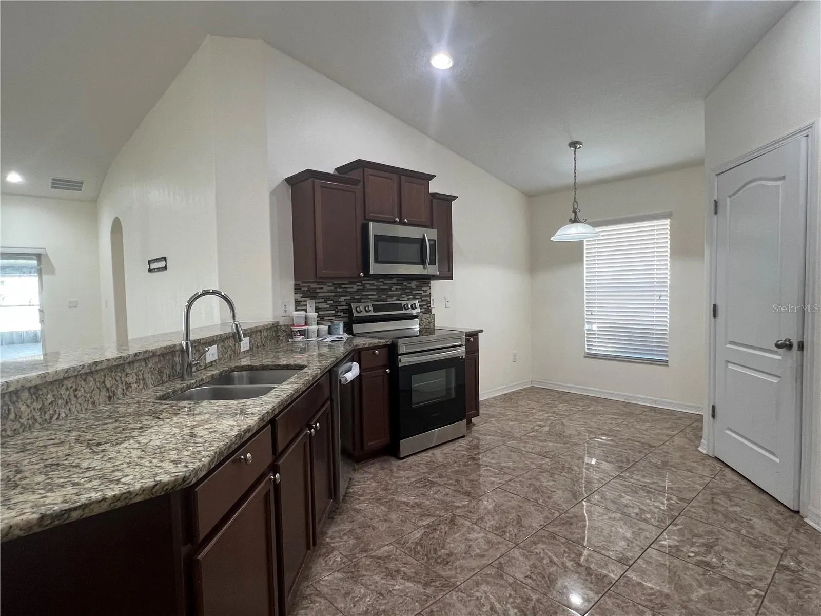 10214 SUMMER AZURE DR