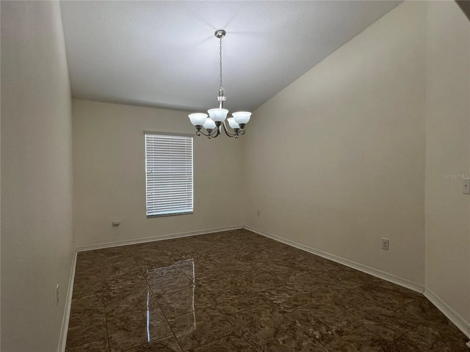 10214 SUMMER AZURE DR