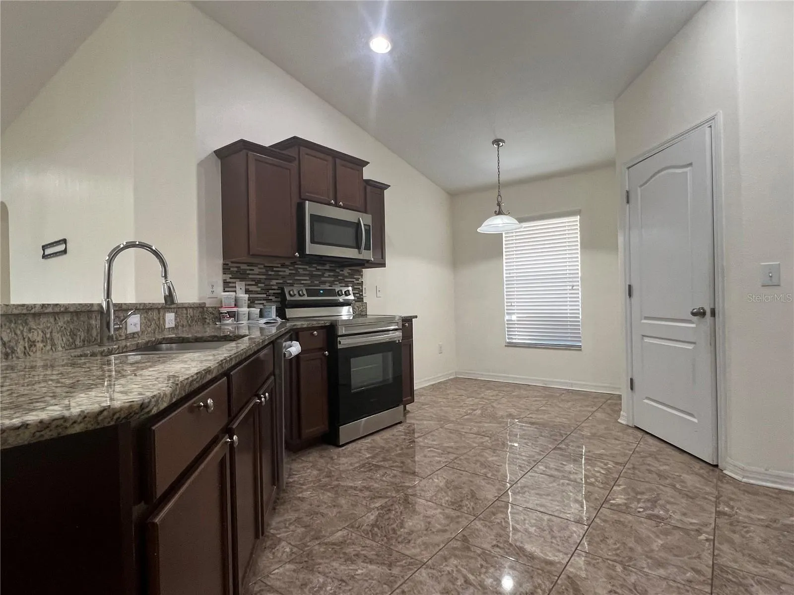 10214 SUMMER AZURE DR