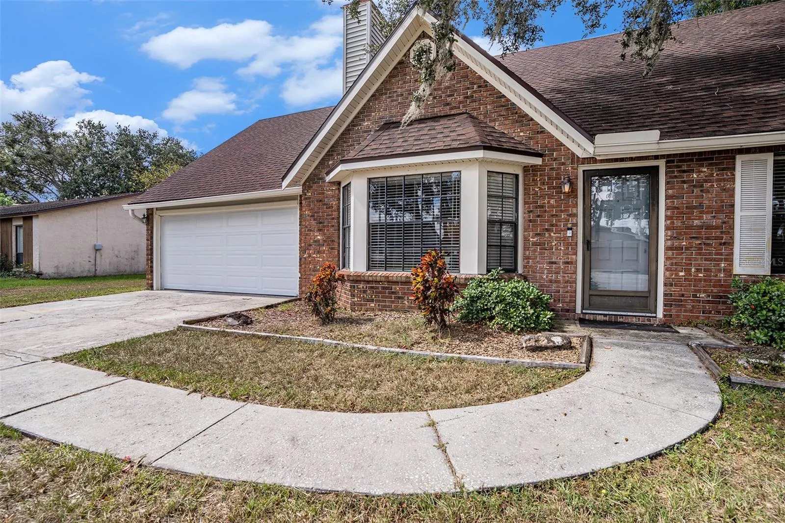 736 SANDY CREEK DR