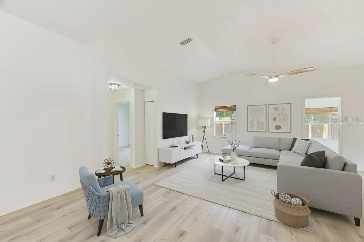 410 VINE AVE