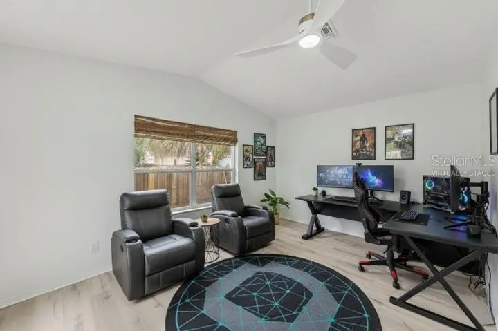 410 VINE AVE