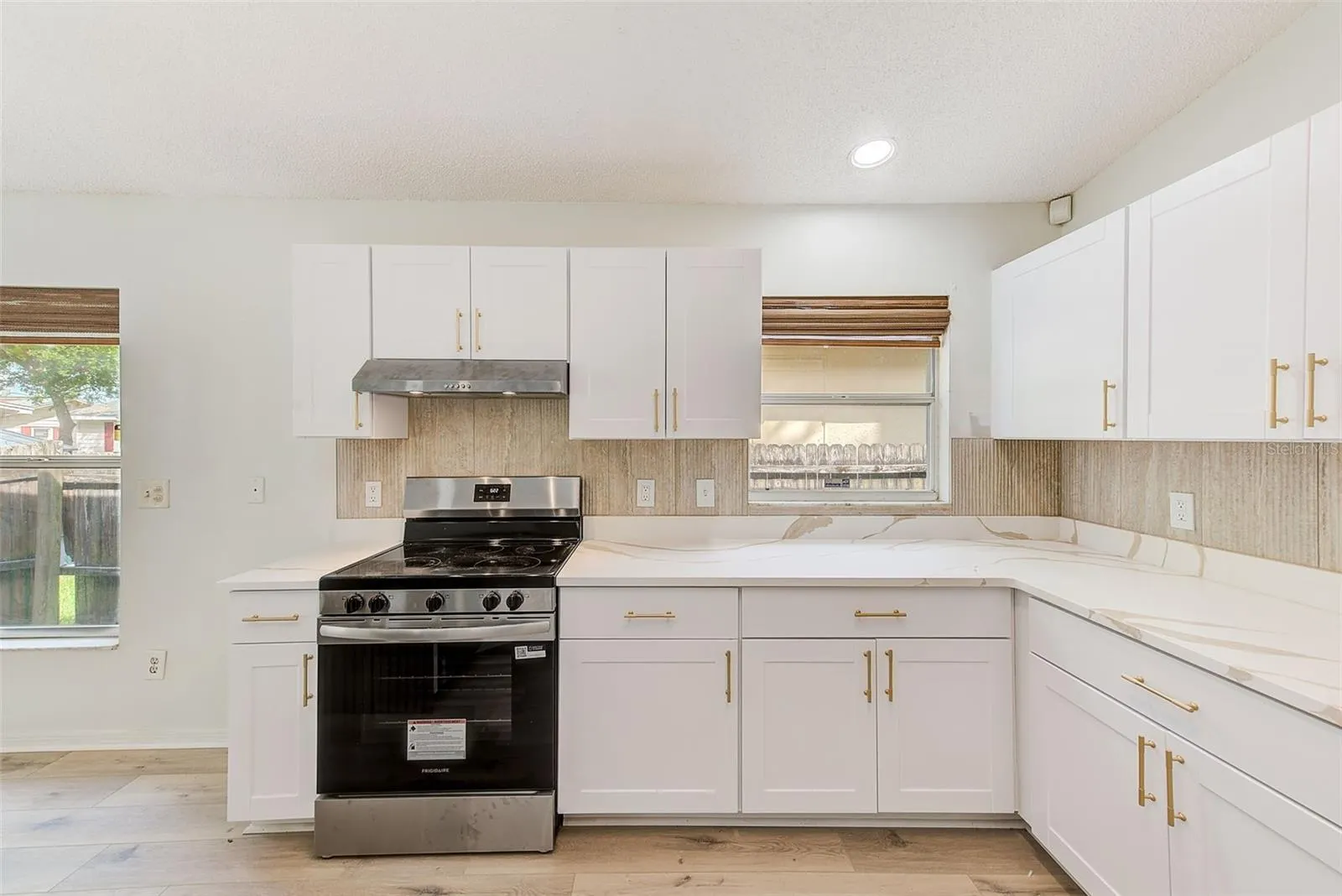 410 VINE AVE