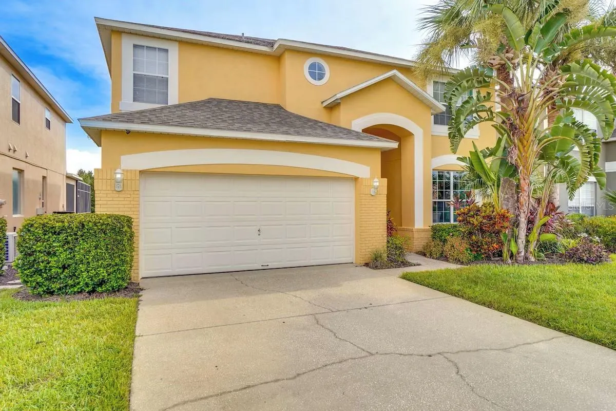 8579 LA ISLA DR