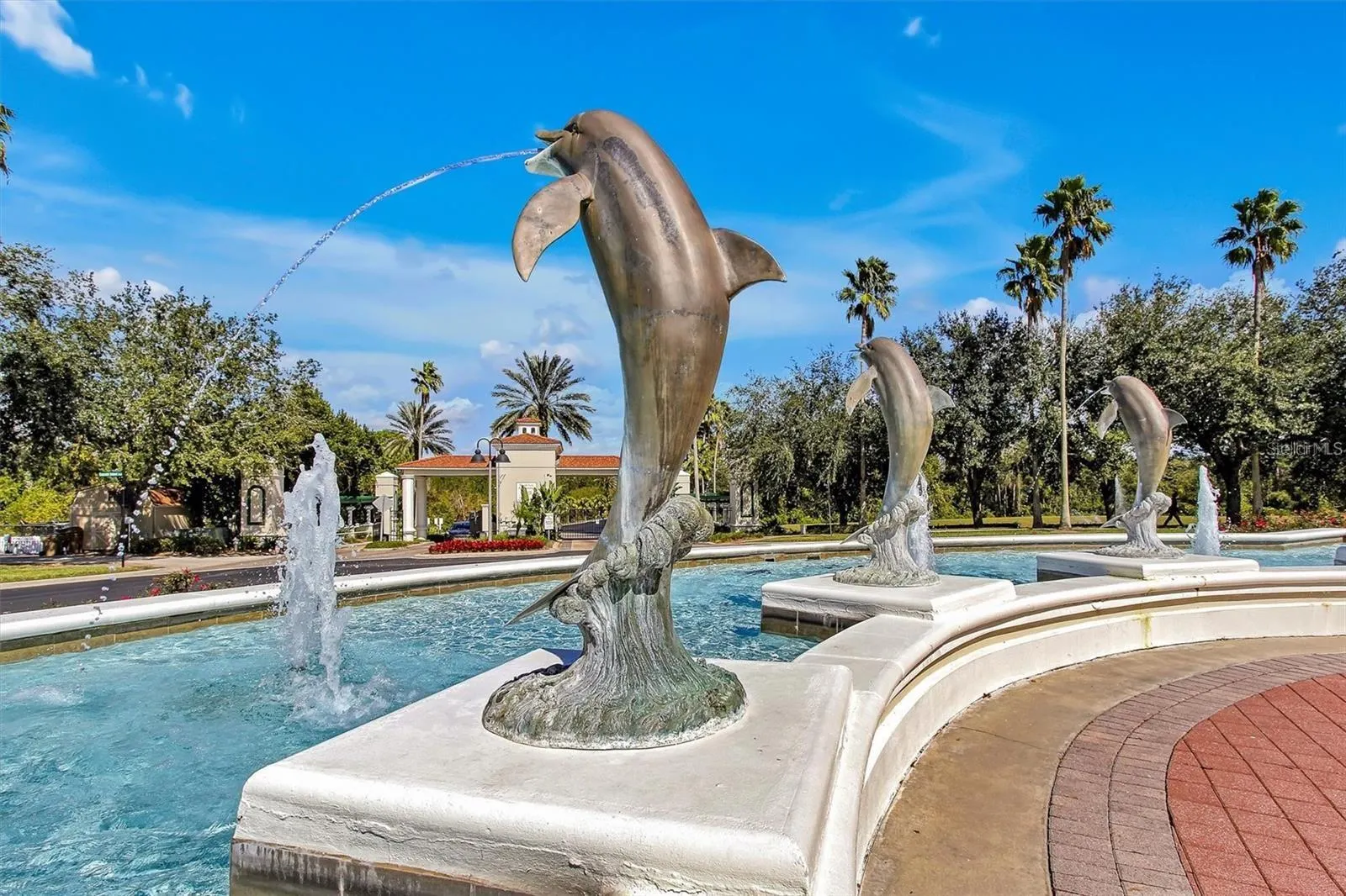 8579 LA ISLA DR