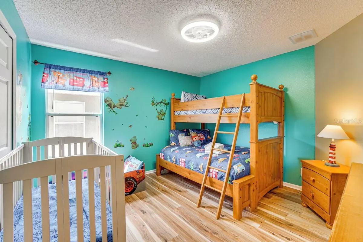 8579 LA ISLA DR