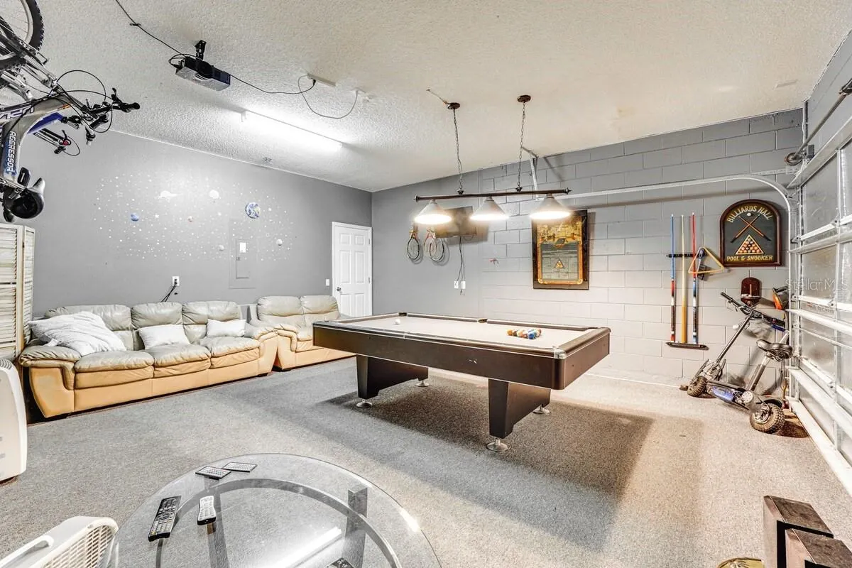 8579 LA ISLA DR