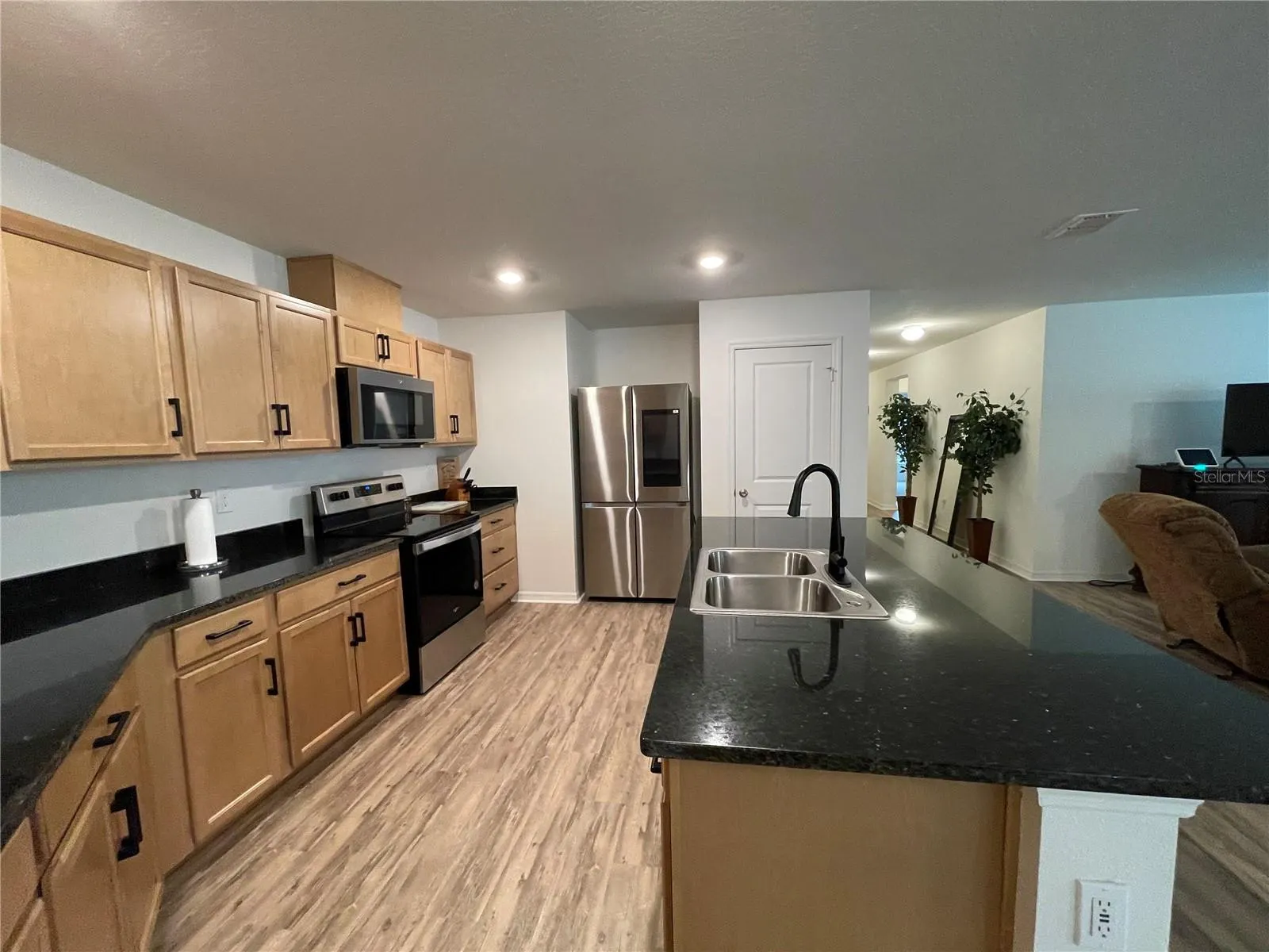 7115 CRUZ CT
